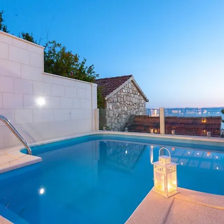 别墅 Idyllic Marieta With Private Pool, Unforgettable View And Free Parking 马卡尔斯卡