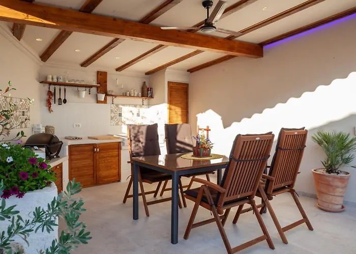 Vila Idyllic Marieta With Private Pool, Unforgettable View And Free Parking *