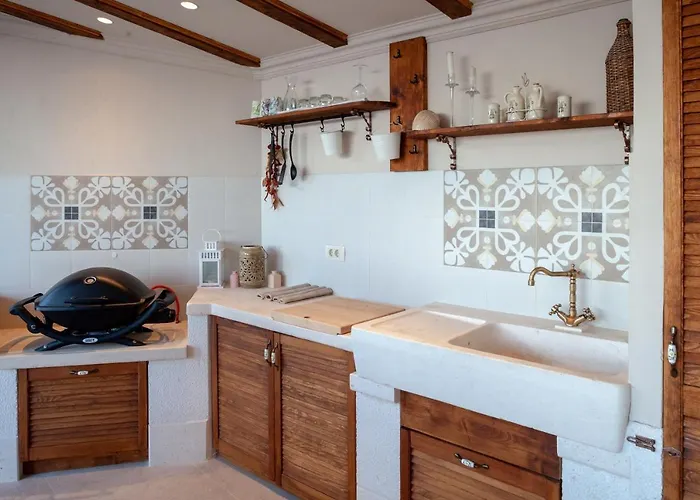 Idyllic Marieta With Private Pool, Unforgettable View And Free Parking Vila *