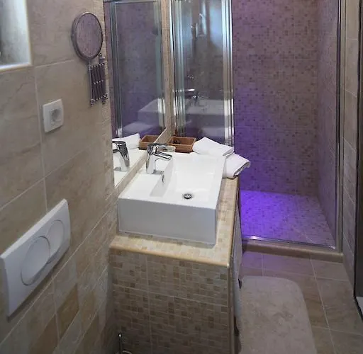 Idyllic Marieta With Private Pool, Unforgettable View And Free Parking Vila Makarská