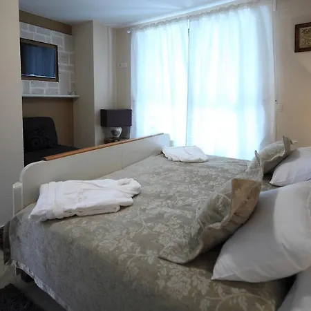 Idyllic Marieta With Private Pool, Unforgettable View And Free Parking *